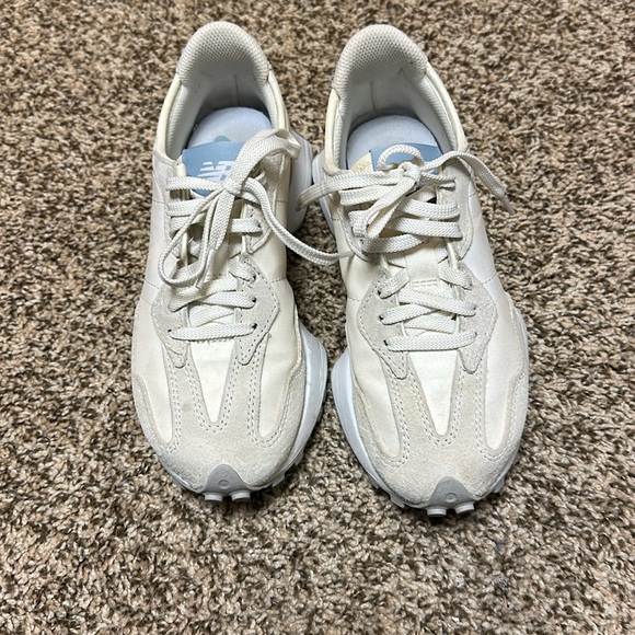 New Balance 327 sz 6 - Picture 3 of 10